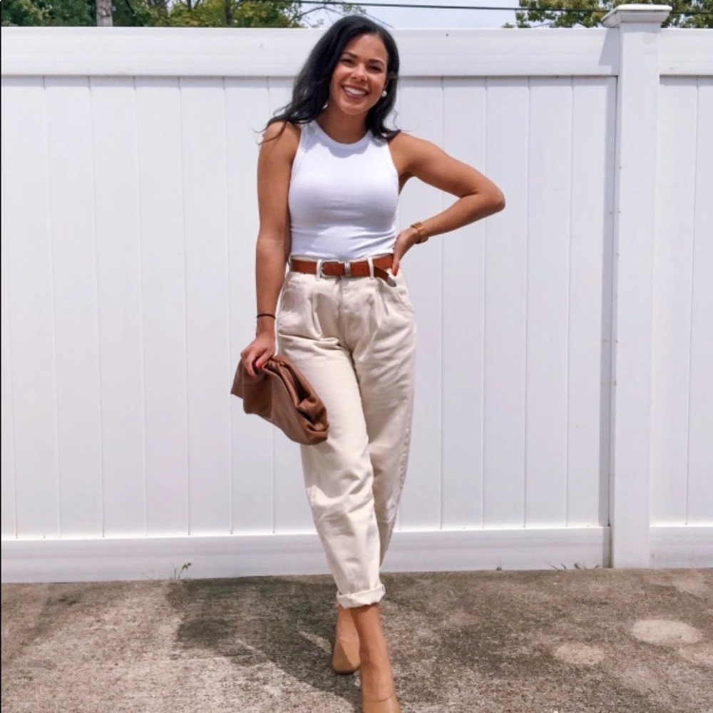 Zara Slouchy Pleat Cream Jeans- Bloggers Fave!